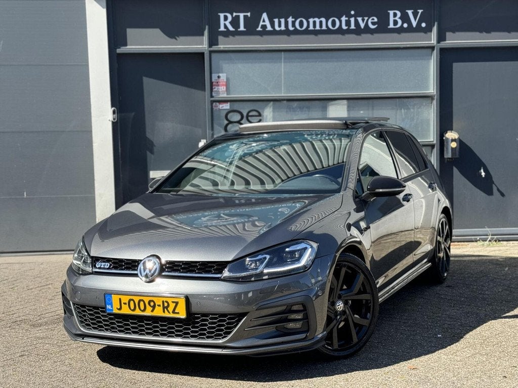 Volkswagen Golf 2.0 TDI Pano / LED GTD Automaat, Gebruikt, Euro 6, Bedrijf, Diesel