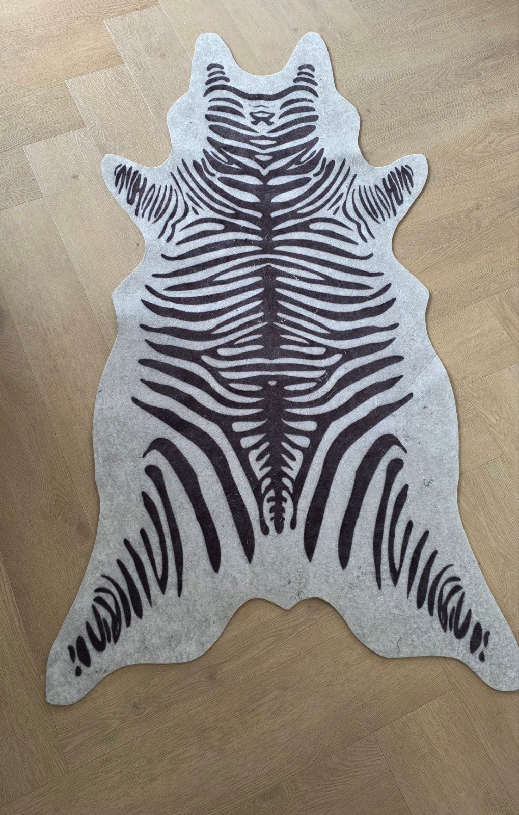 Zebraprint vloerkleed, Zo goed als nieuw, Overige vormen, Zwart, 100 tot 150 cm