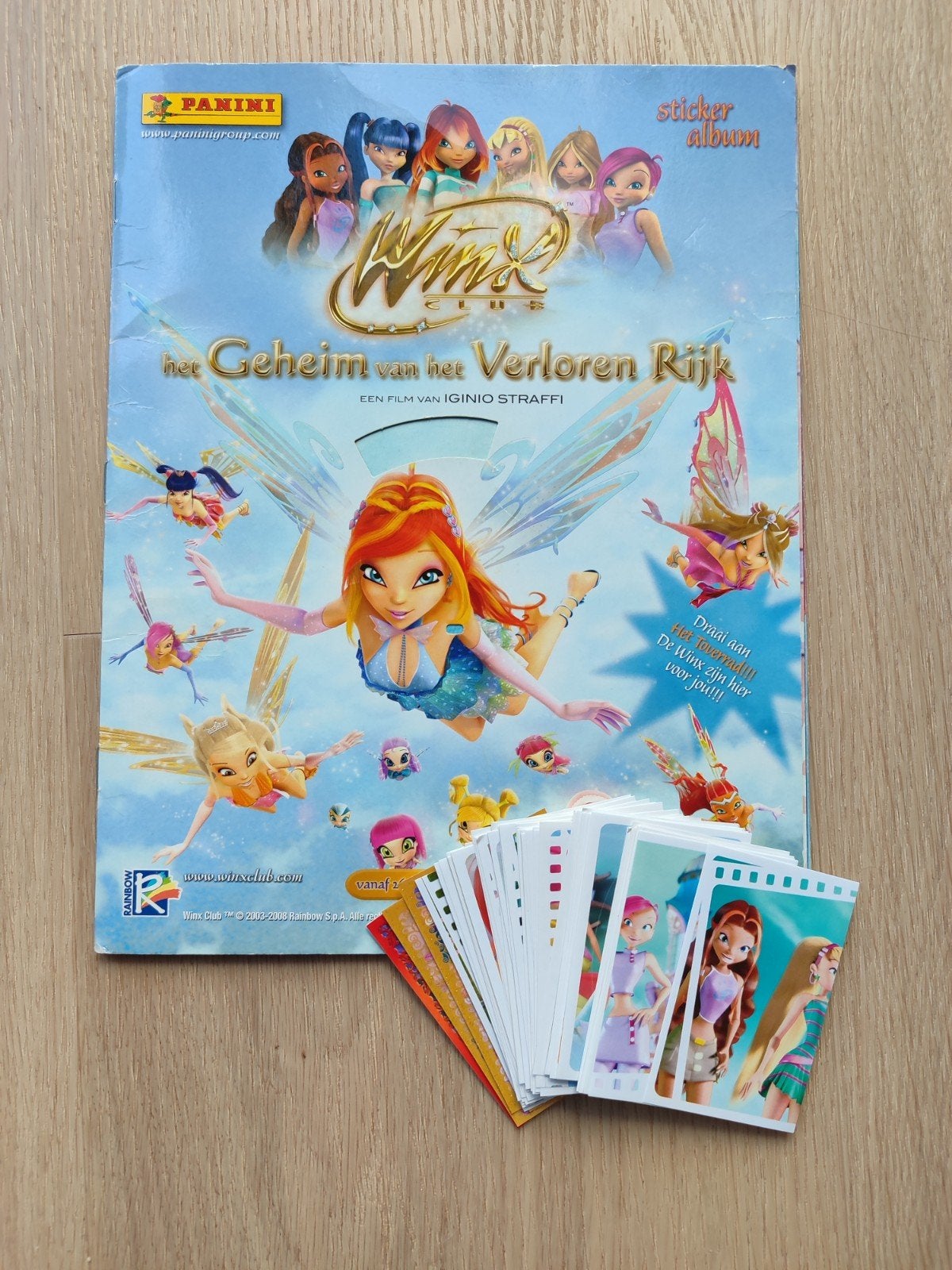 Winx Club stickerboek + stickers, Ophalen of Verzenden, Gebruikt, Strip of Tekenfilm
