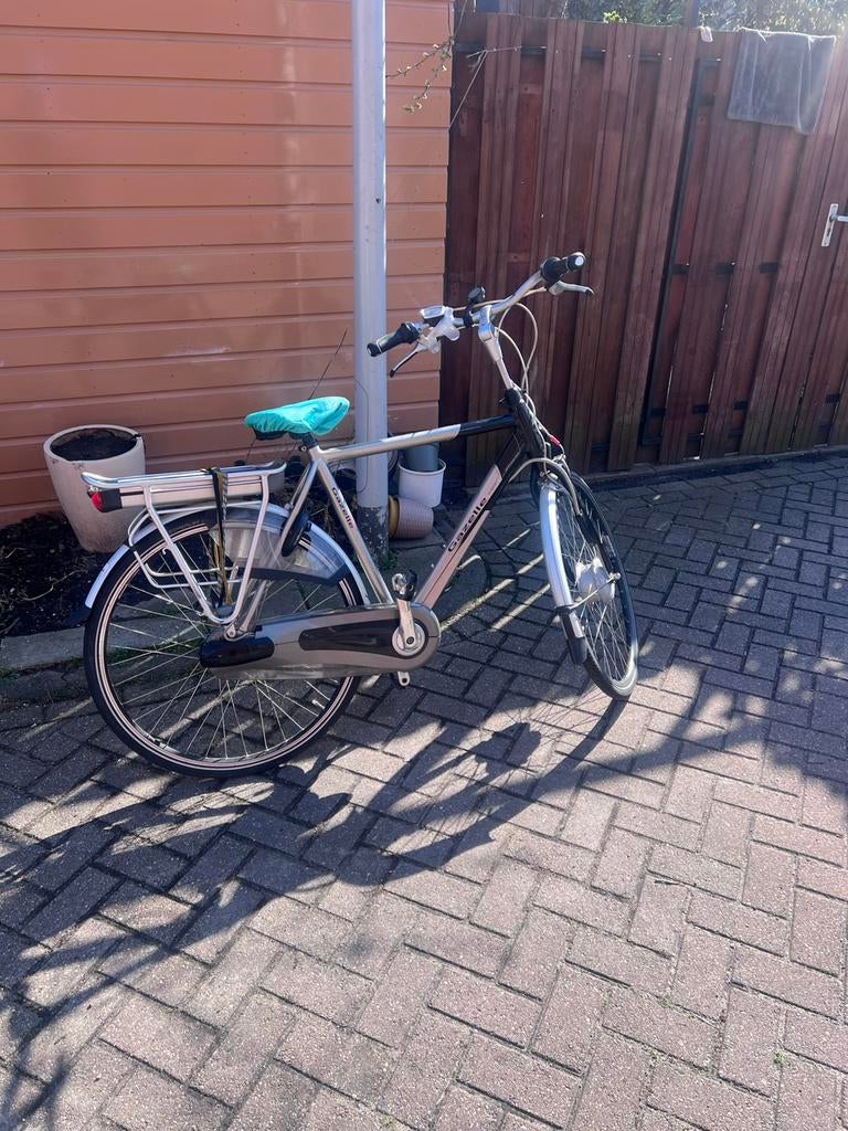 Gazelle orange  goede accu orig. oplader lees?, Versnellingen, Ophalen of Verzenden, Zo goed als nieuw, Gazelle