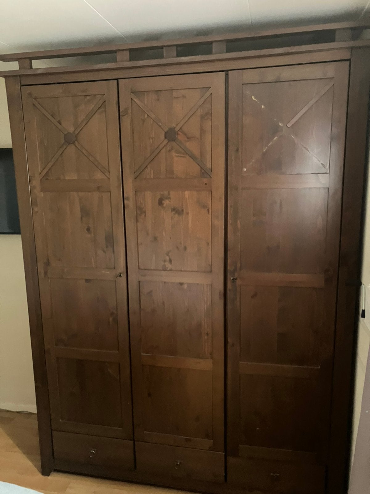 Massief houten kledingkast, Huis en Inrichting, Kasten | Kledingkasten, Gebruikt, 200 cm of meer, 150 tot 200 cm, 50 tot 75 cm