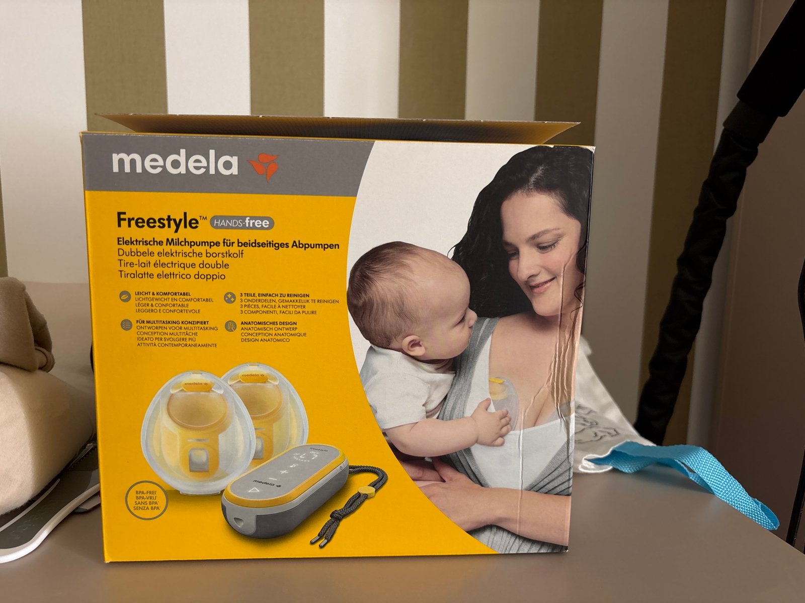 Medela Freestyle Hands-free dubbele elektrische borstkolf, Ophalen of Verzenden, Gebruikt