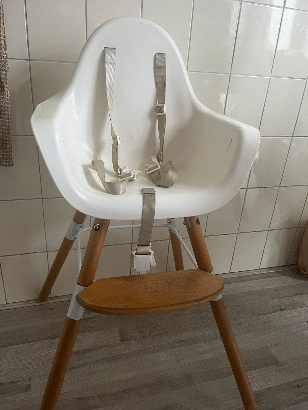 Childwood kinderstoel met riempjes, Ophalen, Gebruikt