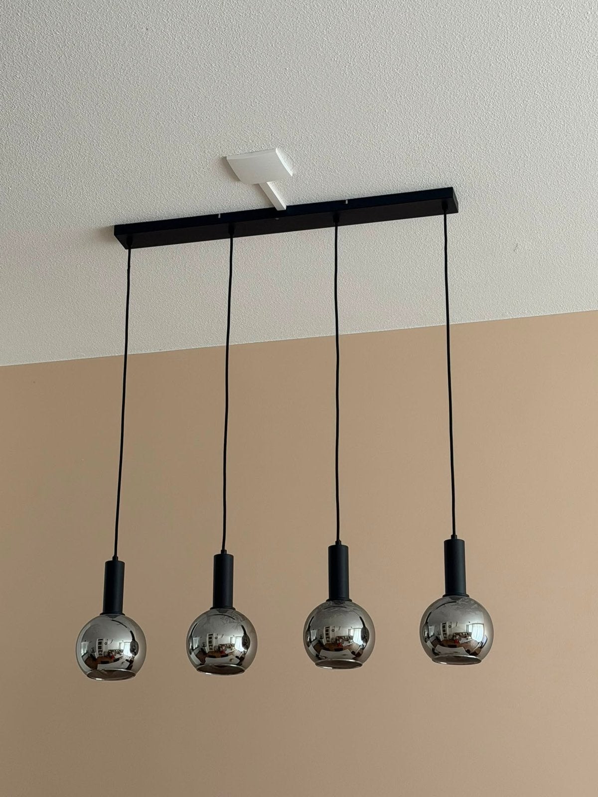 Trendy hanglamp, Huis en Inrichting, Lampen | Hanglampen, Ophalen of Verzenden, Zo goed als nieuw, 75 cm of meer
