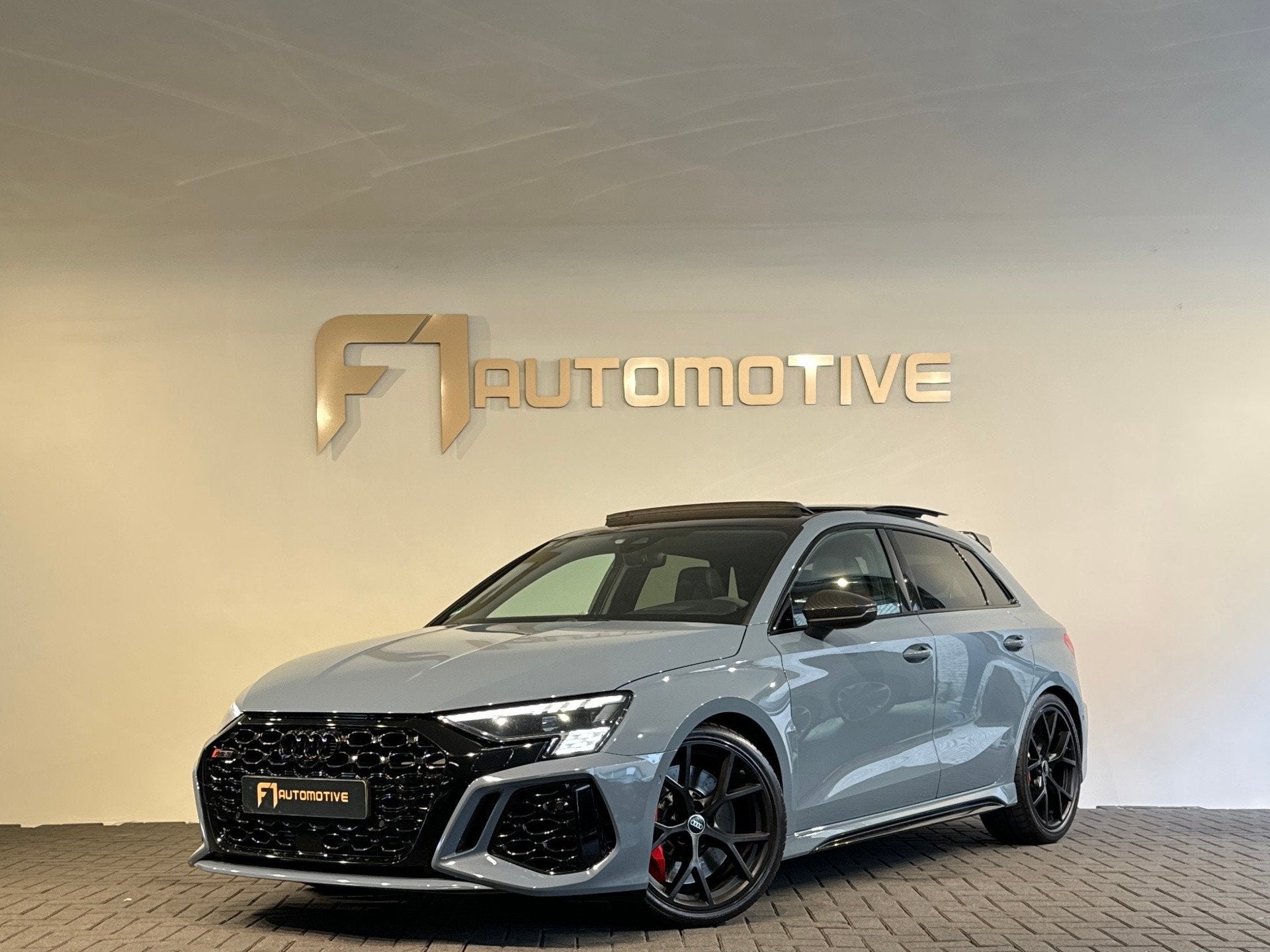 Audi RS3 Sportback 2.5 TFSI quattro Pano|B&O|HuD|Keyless|Sfe, Gebruikt, Euro 6, RS3, 1545 kg