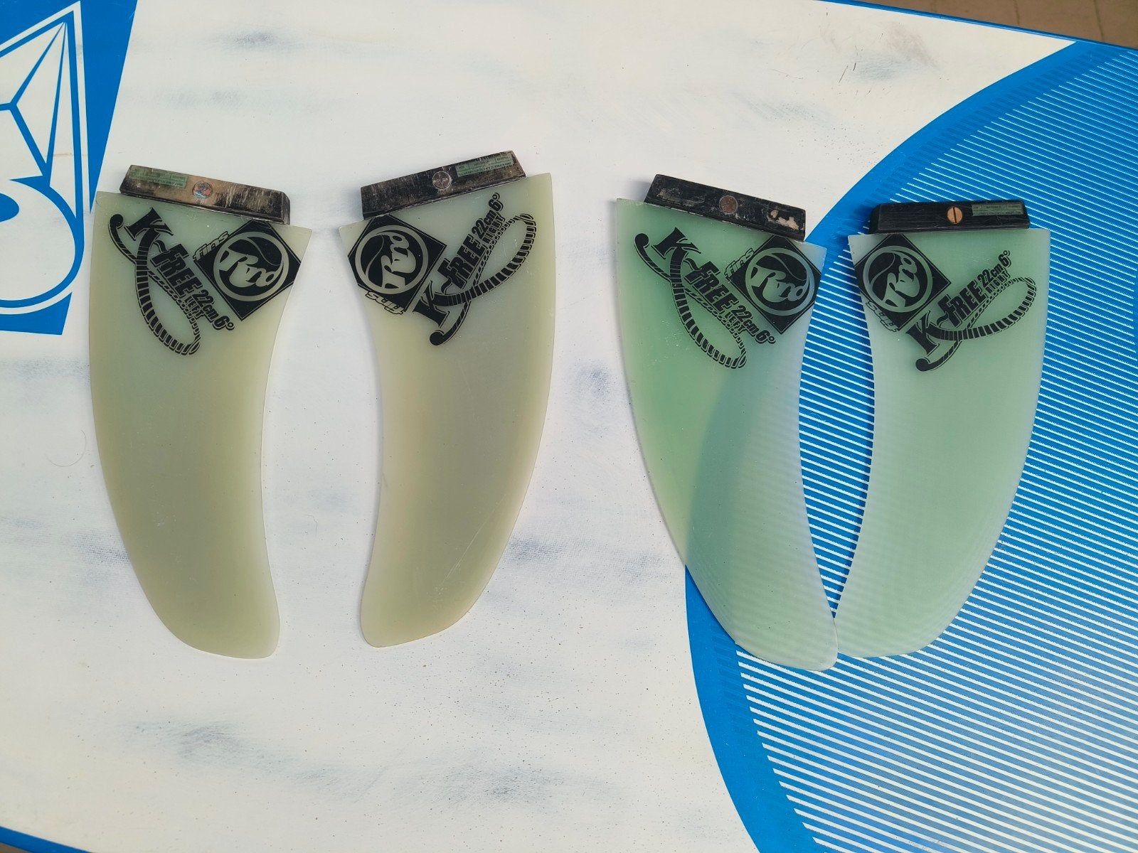 2x set mini tuttle box fins  voor kite slalom race board, Watersport en Boten, Geen board, Ophalen of Verzenden, Trapeze
