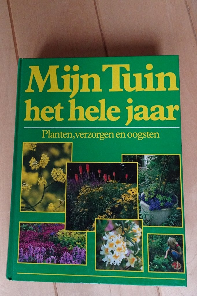 Tuinboek /Plantenboek/ Moestuin, Ophalen of Verzenden, Zo goed als nieuw, Tuinieren en Tuinplanten