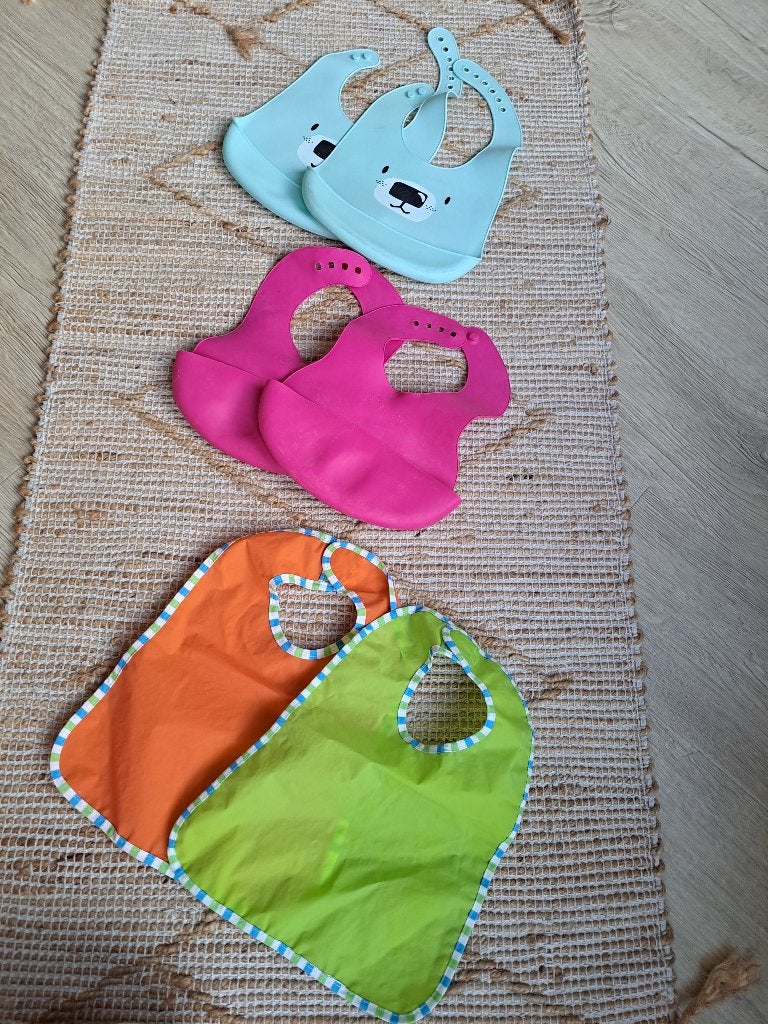 Slabbertjes plastic met opvang bakje makkelijk te reinigen, Ophalen of Verzenden, Gebruikt, Slab
