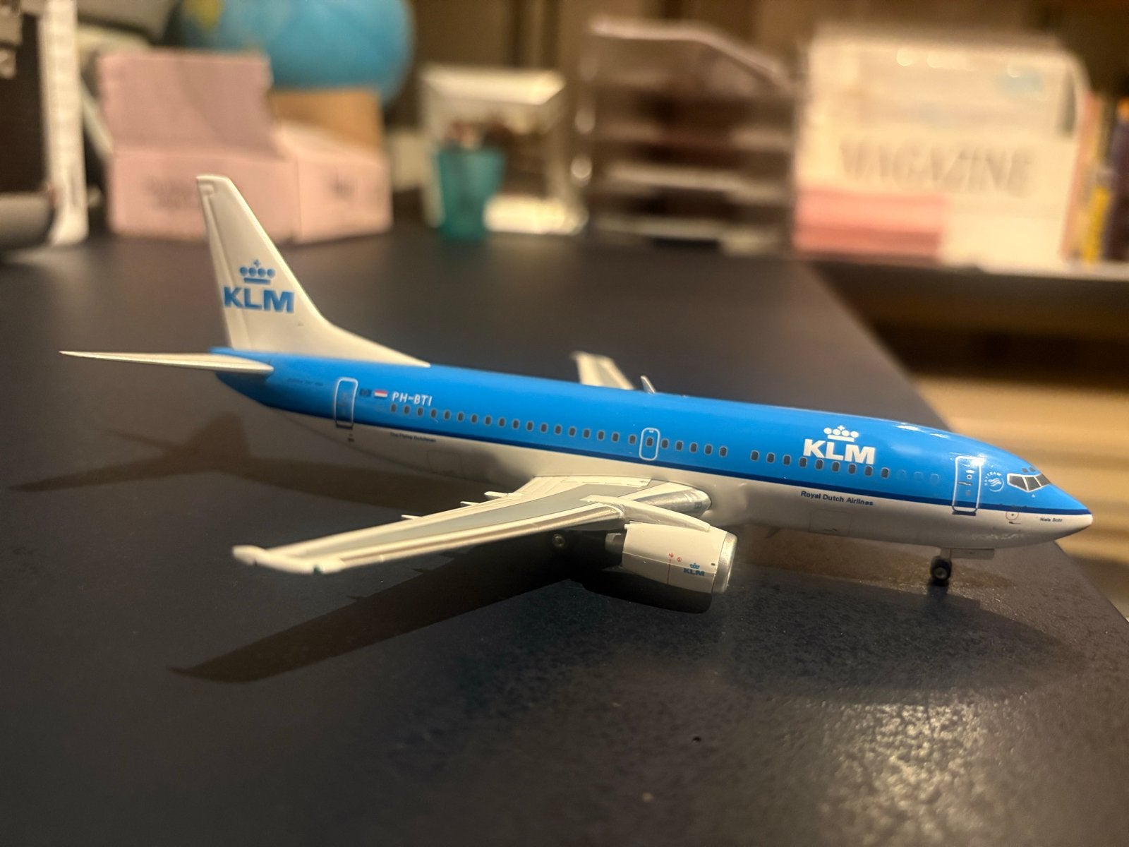 Phoenix 1:200 KLM 737-300, Overige merken, 1:72 tot 1:144, Ophalen of Verzenden, Zo goed als nieuw