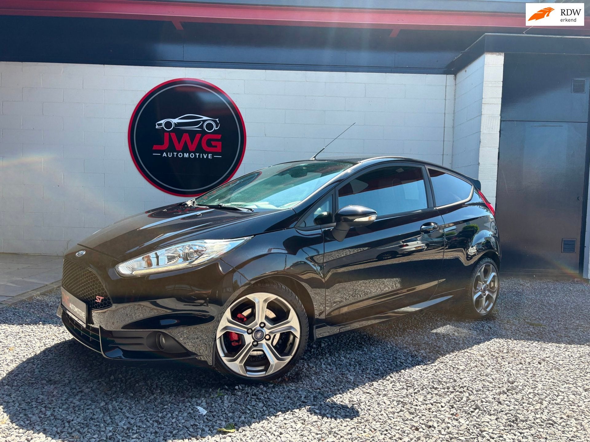 Ford Fiesta 1.6 ST2 Keyless/Airco/Recaro/Parkeersensoren, Voorwielaandrijving, Gebruikt, Zwart, 4 cilinders