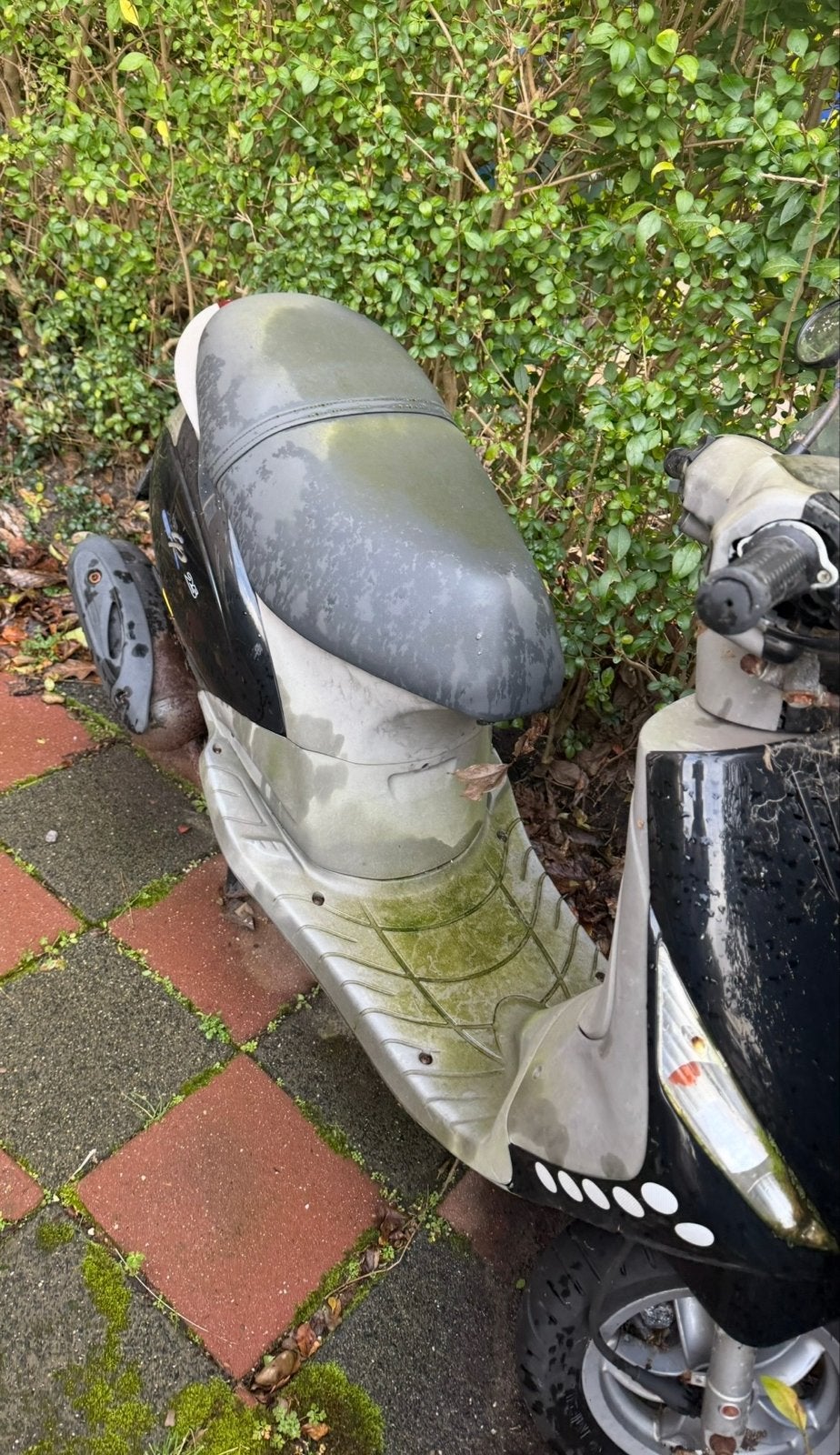 Piaggio Zip 2009 - Goed onderhouden, staat stil, Ophalen, Gebruikt, Benzine, Zip