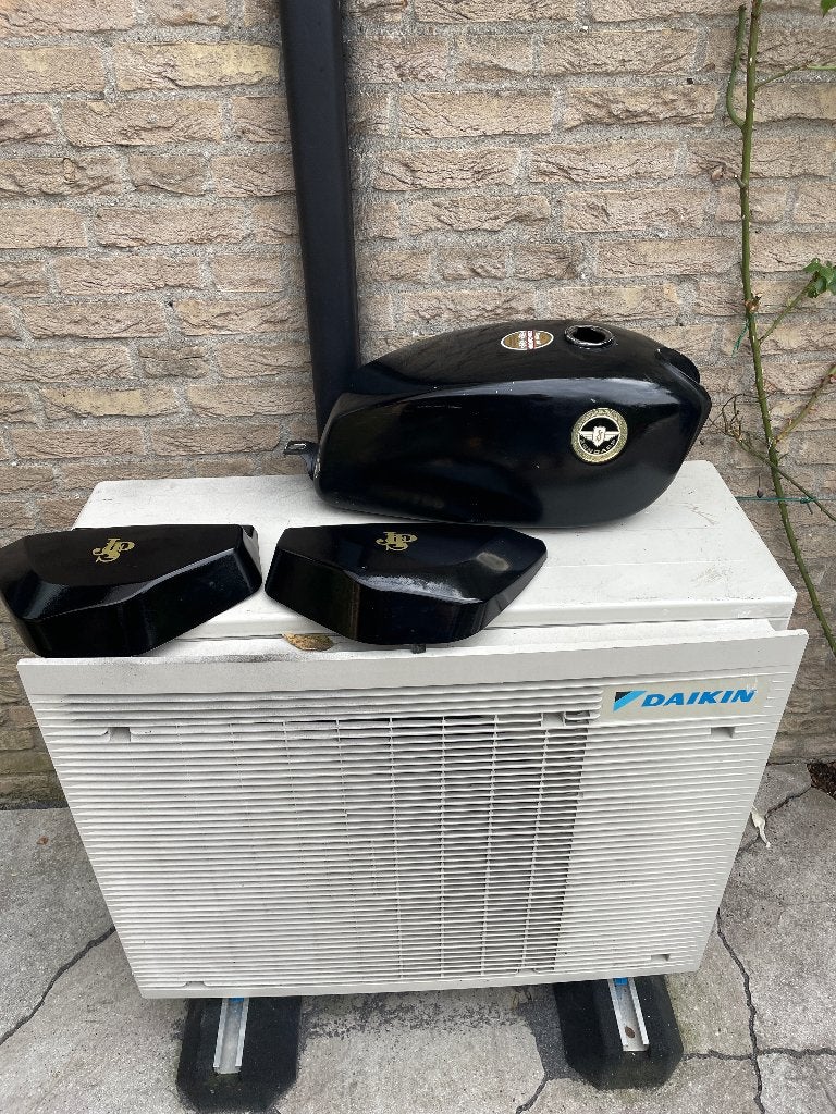 Zundapp 529 tank, Fietsen en Brommers, Ophalen of Verzenden, Gebruikt, Tank