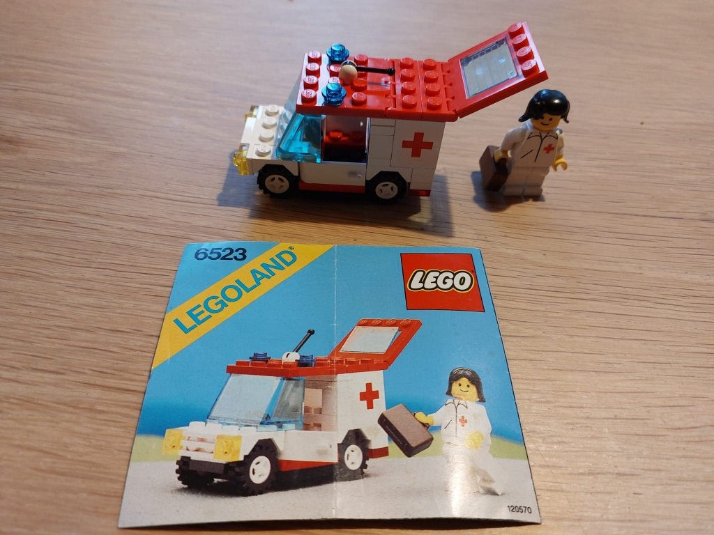 Lego Legoland ambulance 6523, Gebruikt, Lego, Ophalen of Verzenden, Compleet