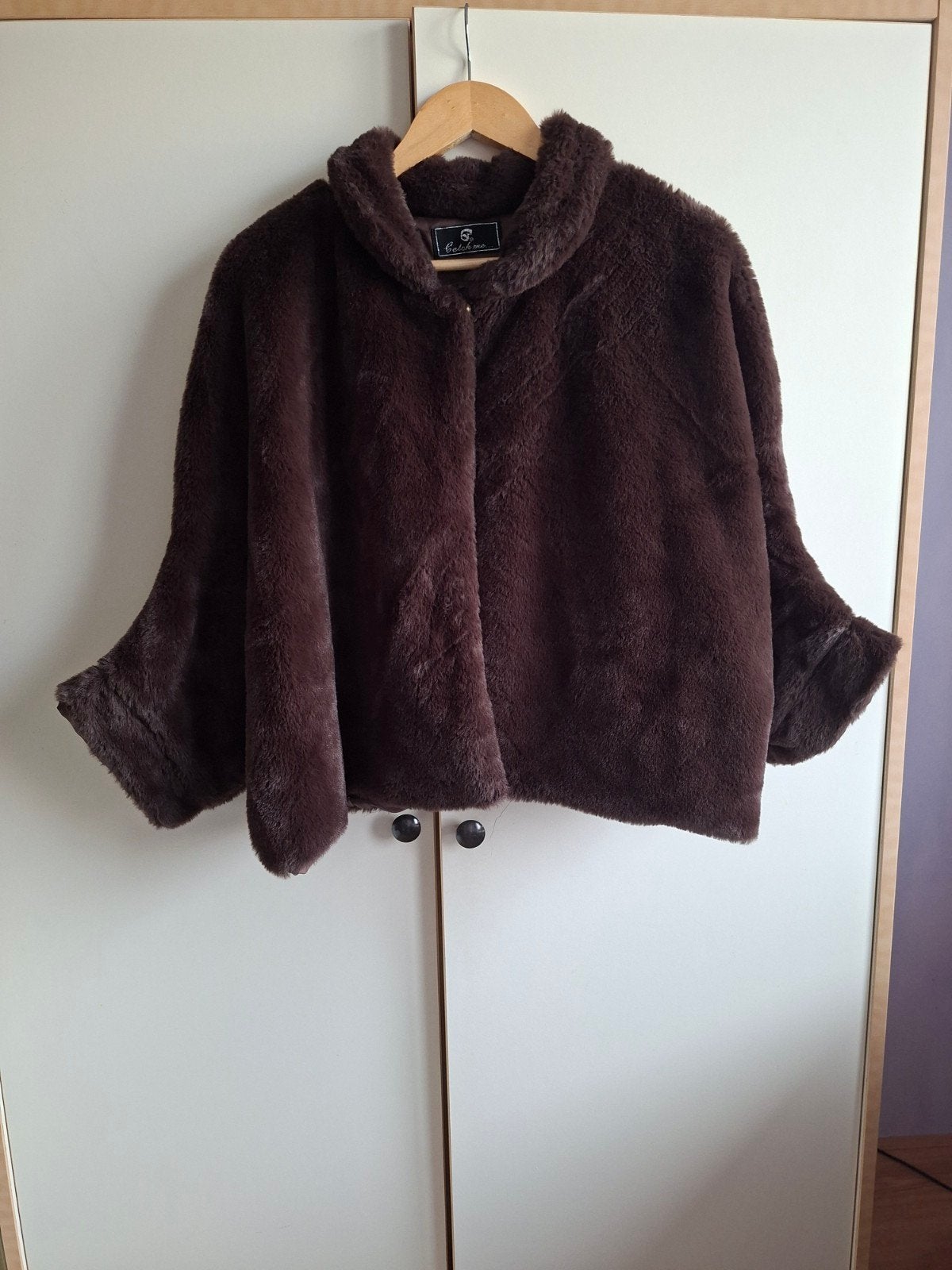 Catch me.. Bruine Faux Fur Poncho/Jasje - Maat M, Maat 38/40 (M), Bruin, Catch me.., Ophalen of Verzenden