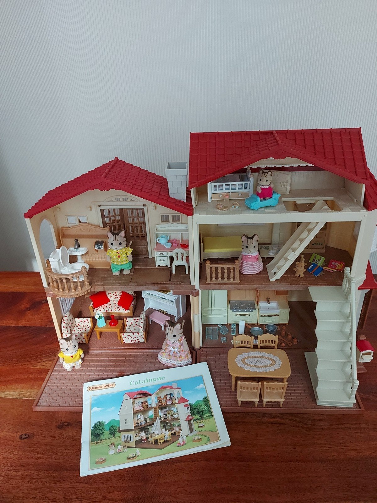 16.Sylvanian Families Groot Landhuis met Meubels en Poppen, Kinderen en Baby's, Speelgoed | Poppenhuizen, Ophalen of Verzenden