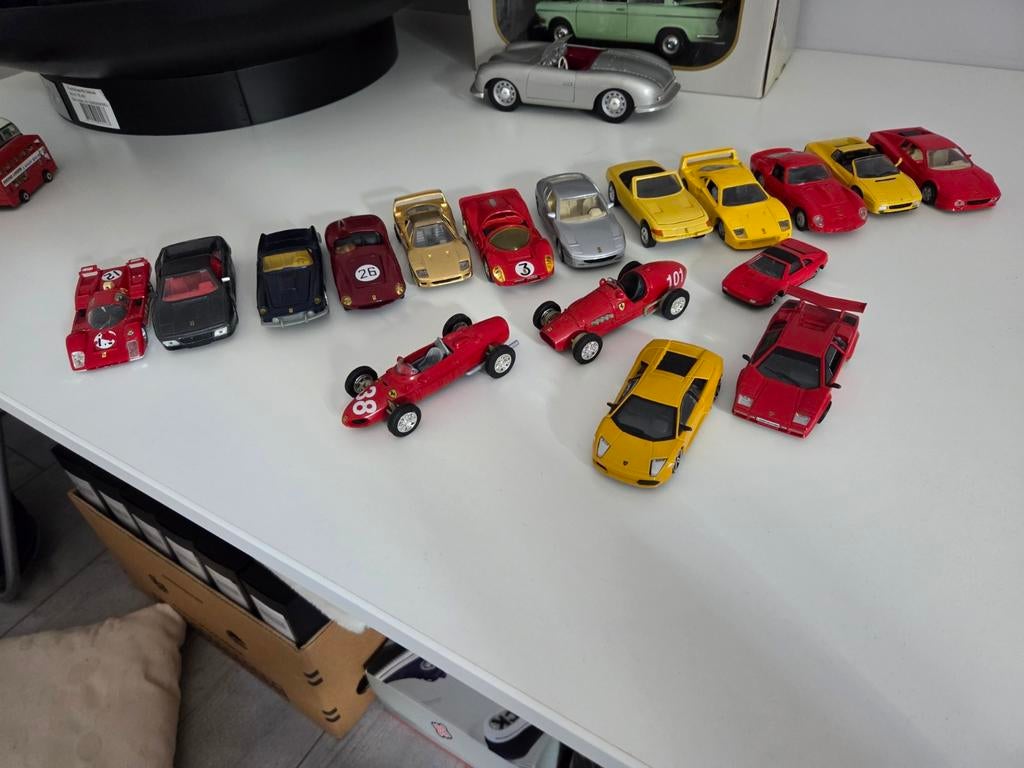 Collectie 1:38  automodellen. Ferrari, Hobby en Vrije tijd, Modelauto's | 1:32, Ophalen of Verzenden, Auto, Overige merken