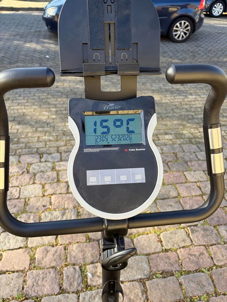 Hometrainer - Zo goed als nieuw, weinig gebruikt, Ophalen, Zo goed als nieuw, Metaal, Benen