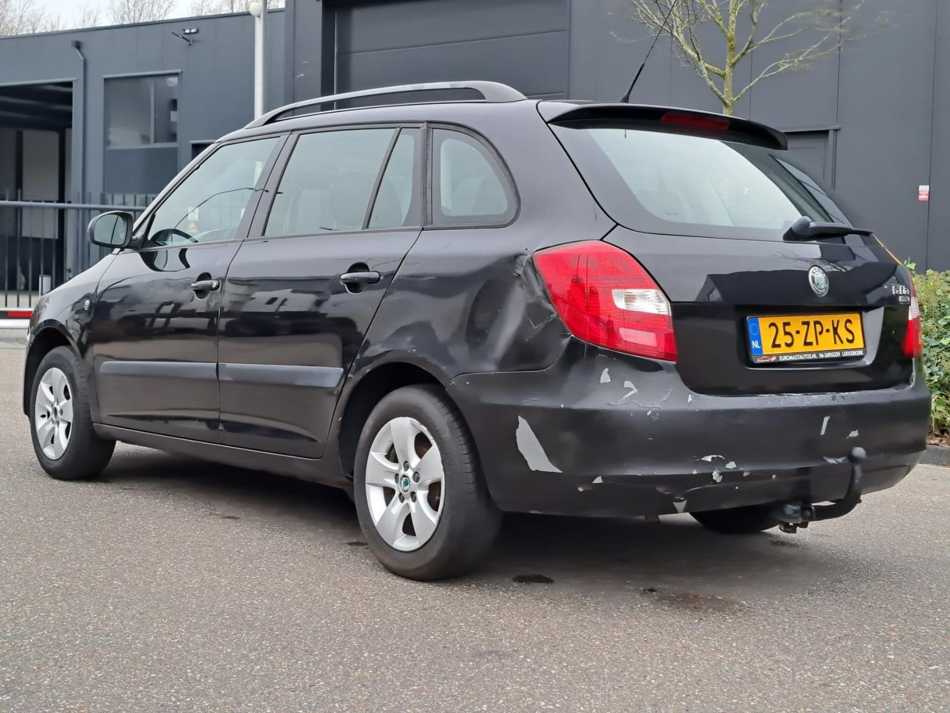Skoda Fabia Combi 1.2-12V Ambiente AIRCO/NAP, Voorwielaandrijving, 1045 kg, 1198 cc, Zwart