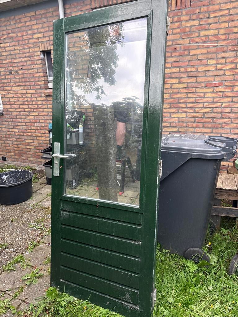 2x Groene houten buitendeur met glas en handvat, Ophalen, Gebruikt, 80 tot 100 cm, Buitendeur