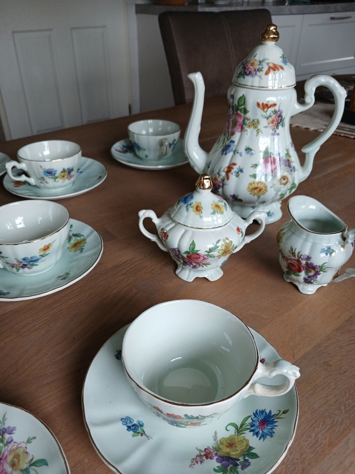 Prachtig theeservies met bloemmotief - 12 personen, Antiek en Kunst, Ophalen of Verzenden