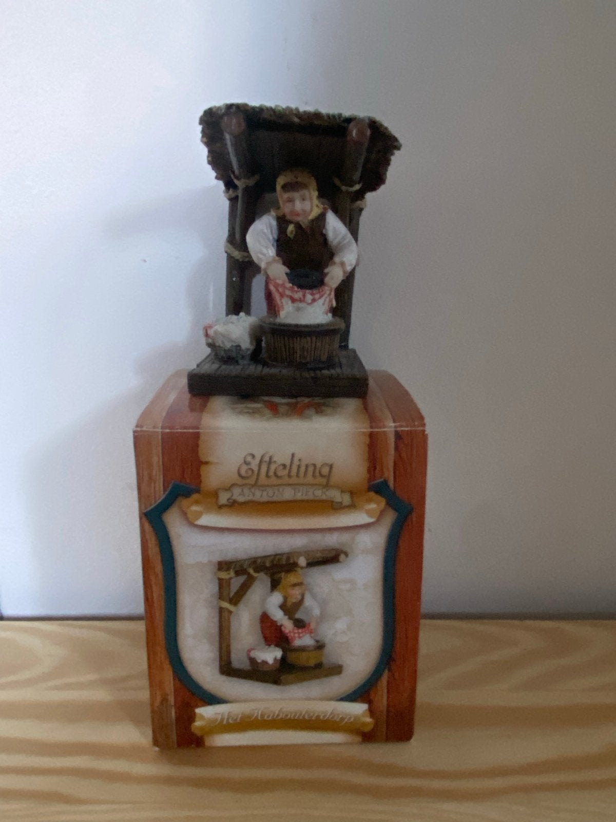 Efteling Luville wassende Kabouter Anton Pieck Beeldje, Verzamelen, Efteling, Ophalen of Verzenden, Zo goed als nieuw, Beeldje of Poppetje