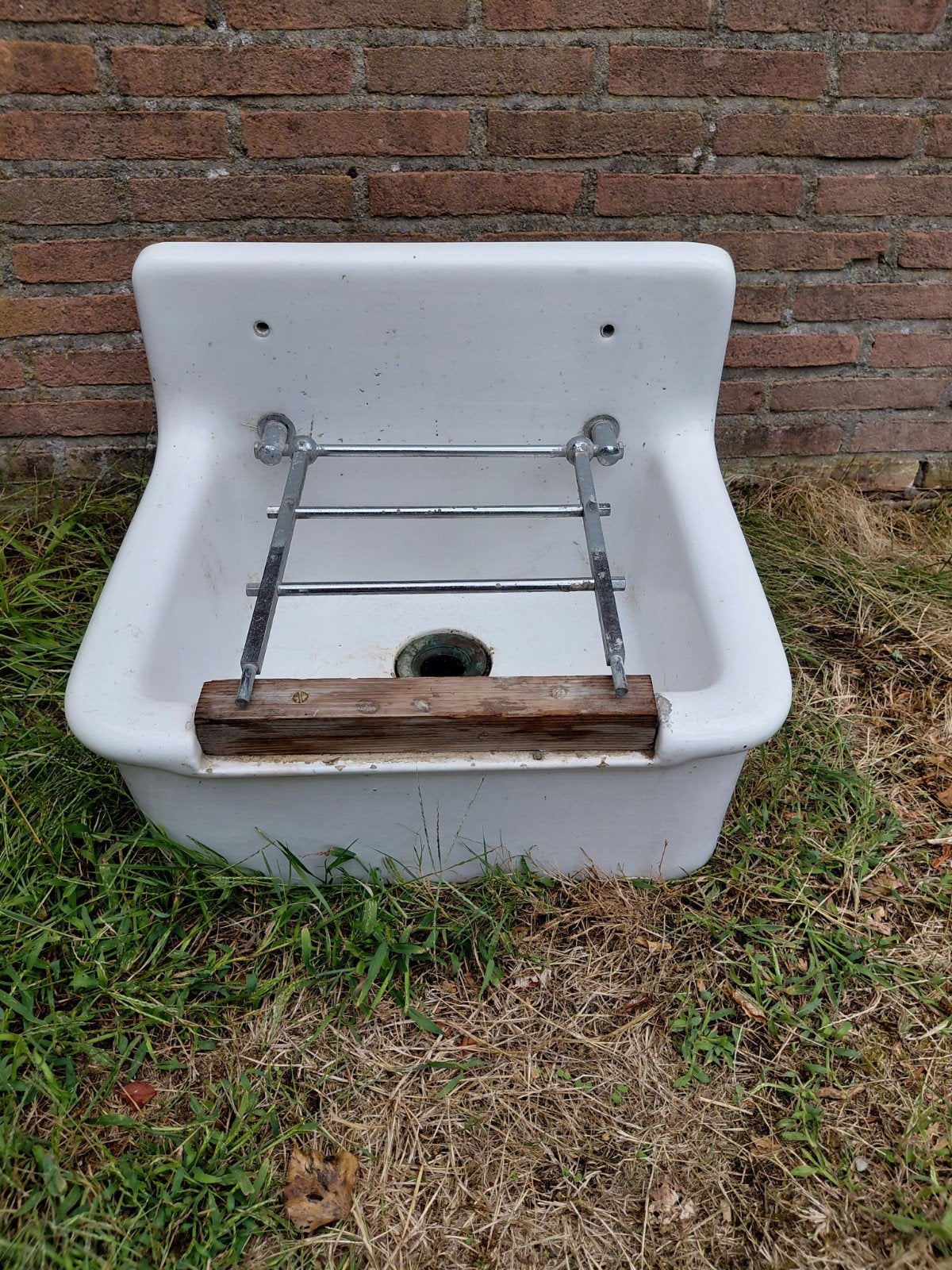 mooie spoelbak, wasbak met opklaphekje, Ophalen, Wastafel