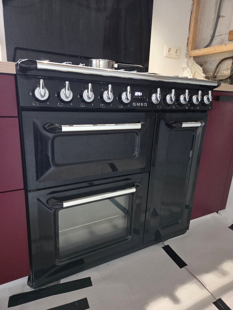 Smeg fornuis inclusief achterplaat en afzuigkap, Ophalen, Gebruikt, 60 cm of meer, Gas
