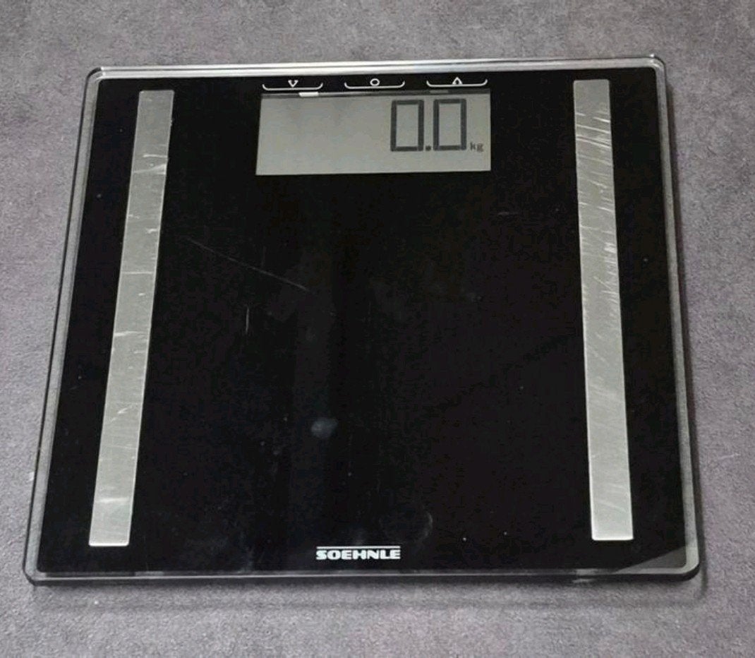 weegschaal zwart
personenweegschaal, Ophalen of Verzenden, Gebruikt, Personenweegschaal, 100 kg of meer