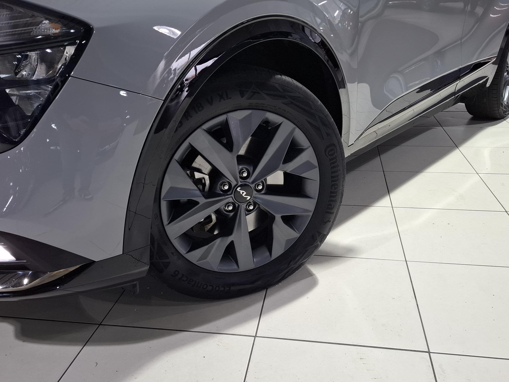 Kia Sportage 1.6 T-GDi Hybrid Dark Edition Stoel en verwarmi, Auto's, Verwarmde buitenspiegels, Gebruikt, Euro 6, 4 cilinders