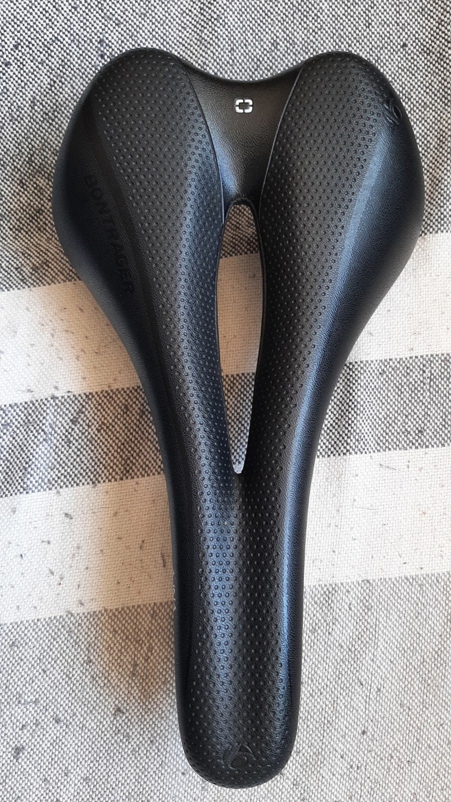 AJNA Bontrager zadel, Ophalen, Gebruikt, Zadel, Bontrager