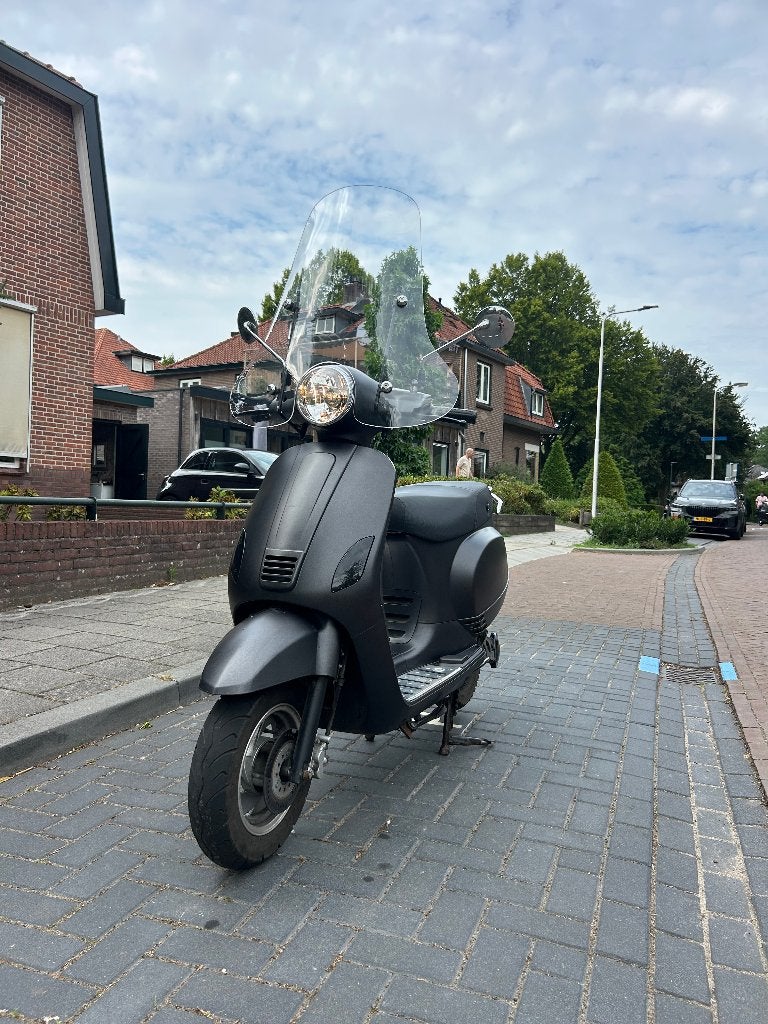 Elektrische Scooter Emco 45 kmpu- geüpgraded, Fietsen en Brommers, Scooters | Overige merken, Gebruikt, Maximaal 45 km/u, Elektrisch