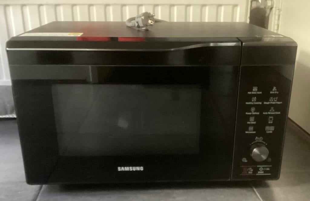 SAMSUNG MAGNETRONOVEN 32L, Witgoed en Apparatuur, Magnetrons, Ophalen, Combimagnetron, Gebruikt, Grill