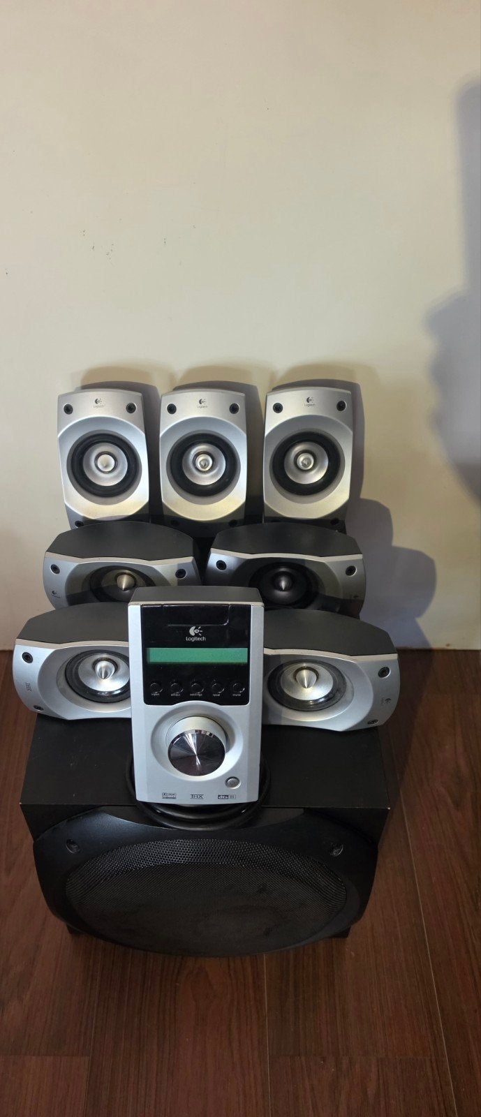 Logitech Z5500 7.1 Speakerset - Voor onderdelen, Logitech, Surroundset, Niet werkend, AUX-ingang