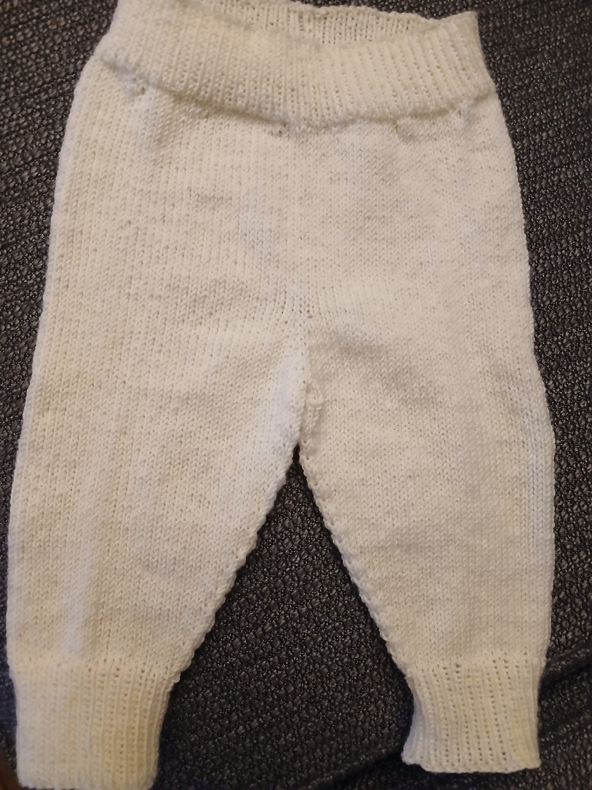 Handgebreid merinowollen broekje. Maat 56/62. 0/3 maanden, Verzenden, Nieuw, Jongetje of Meisje, Broekje