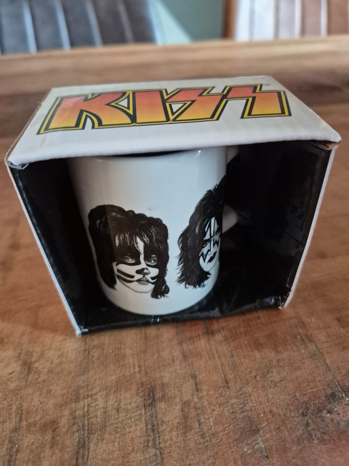 Kiss band mok, Ophalen of Verzenden, Zo goed als nieuw