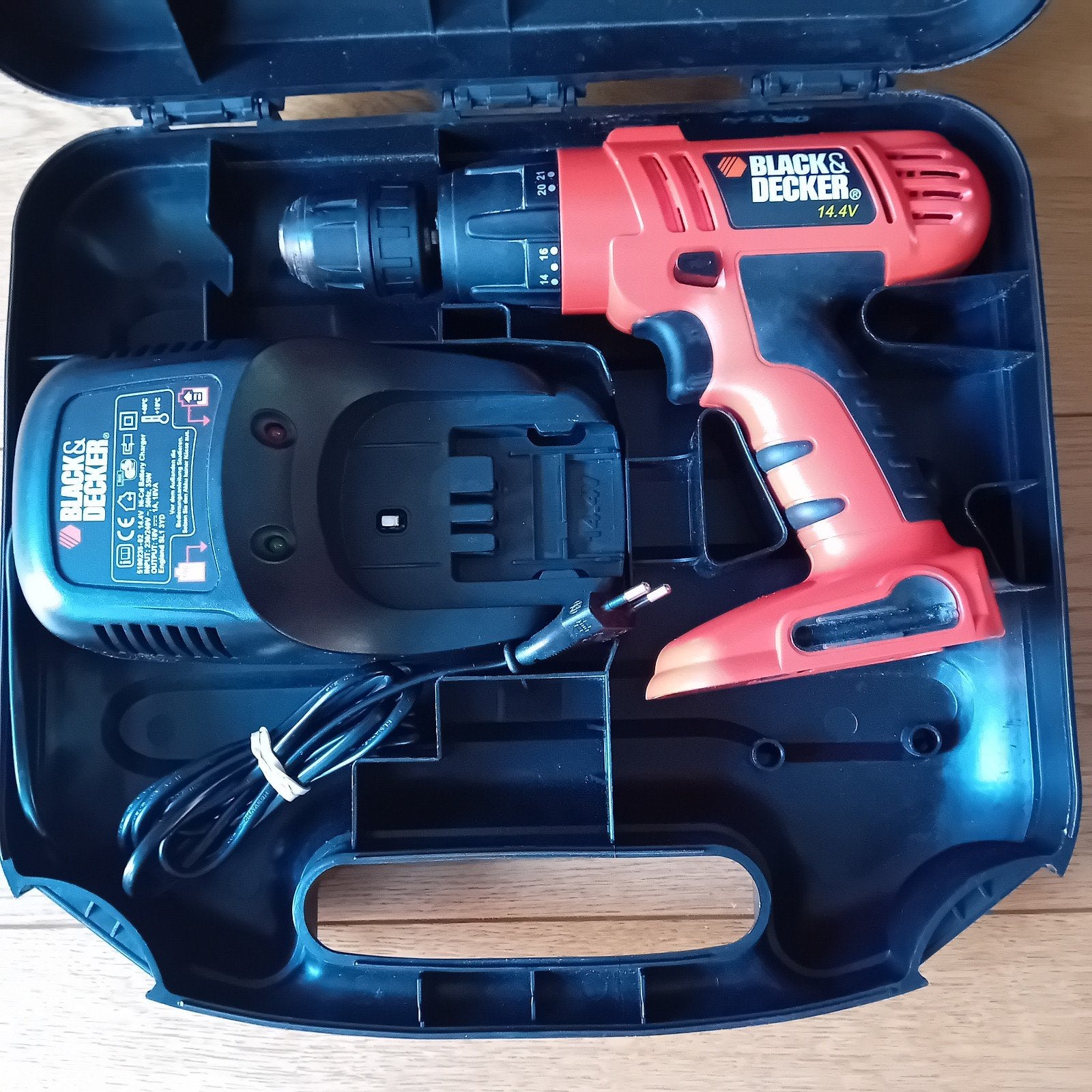 Schroeftol, Ophalen, Variabele snelheid, Minder dan 400 watt, Zo goed als nieuw
