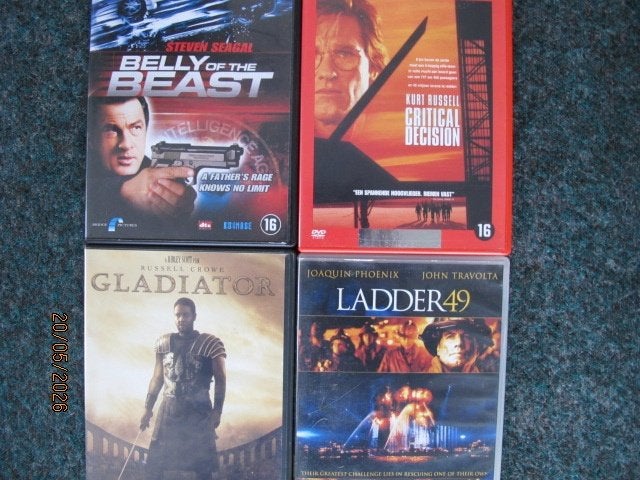 52D,5: belly beast -critical decision -gladiator -ladder49, Vanaf 16 jaar, Ophalen of Verzenden, Zo goed als nieuw, Actie