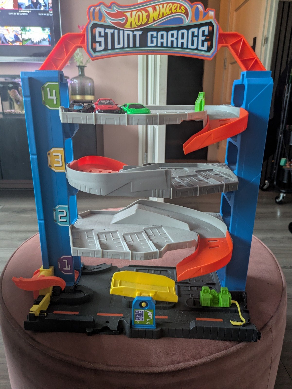 Stunt garage Hot Wheels met drie auto's., Ophalen