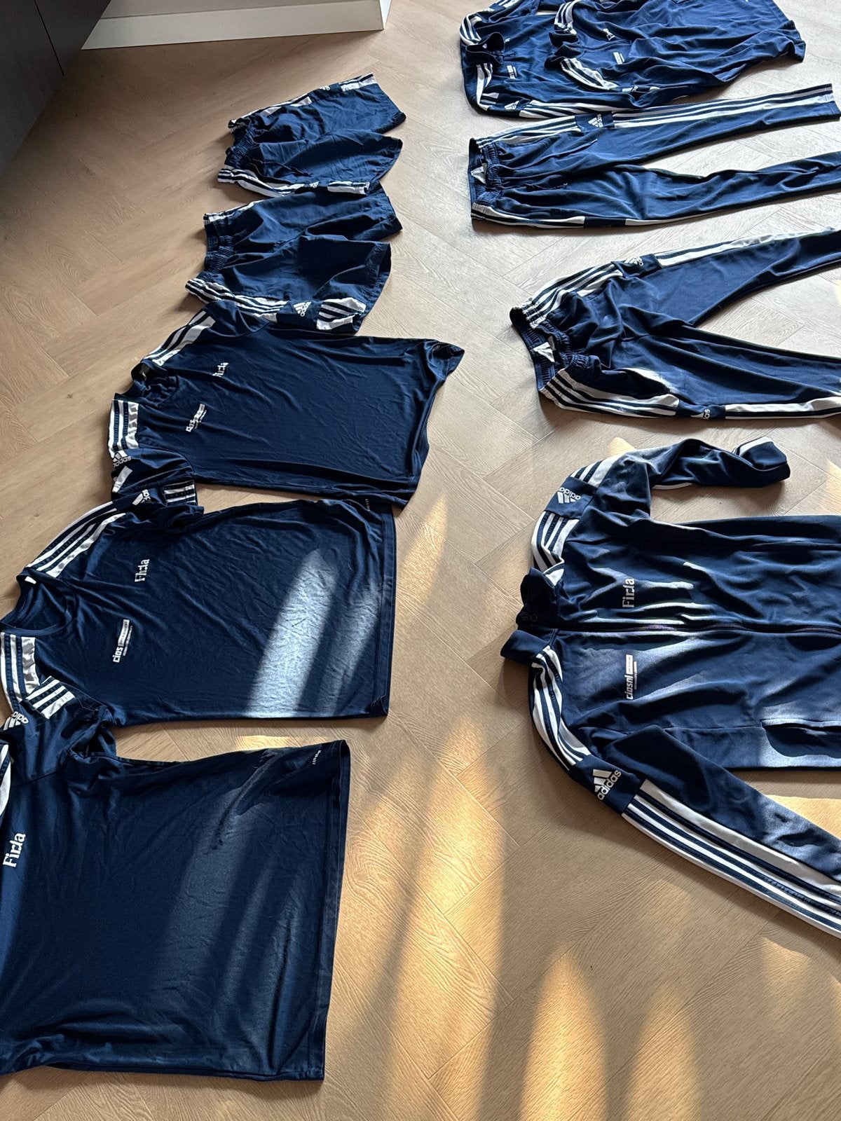 Adidas sportkleding pakket Cios Heerenveen en Leeuwarden, Kleding | Heren, Maat 52/54 (L), Blauw, Ophalen of Verzenden, Zo goed als nieuw