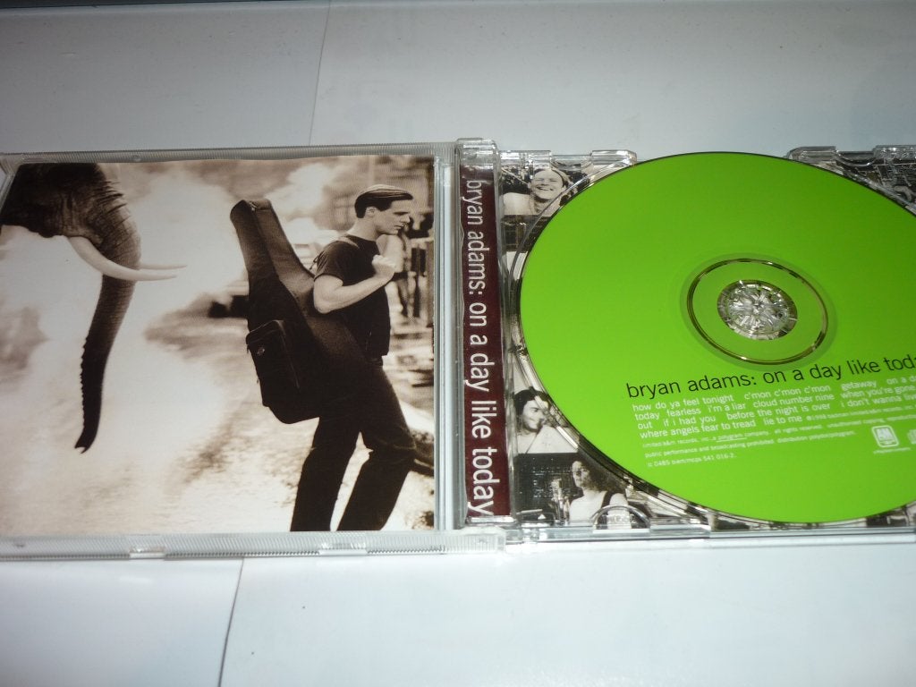 Bryan Adams - On A Day Like Today CD (1998), Inclusief boekje, Verzenden, Zo goed als nieuw, Poprock