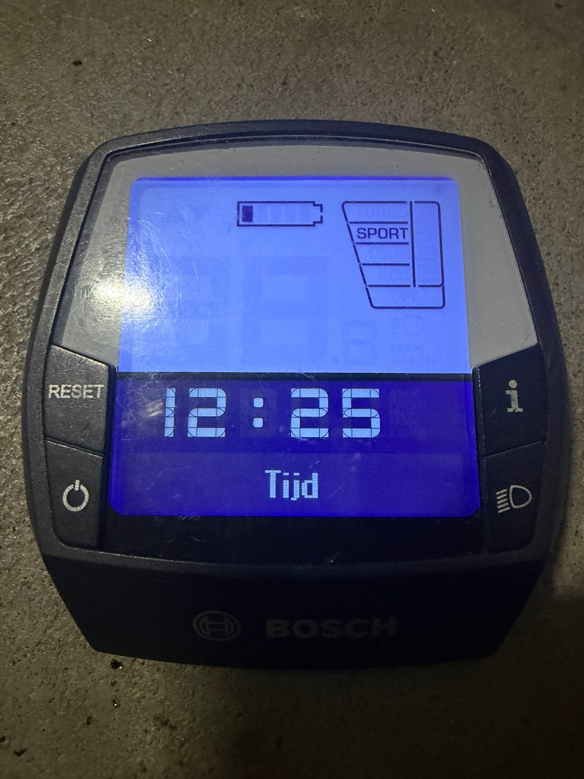 Display den bosch, Ophalen of Verzenden, Zo goed als nieuw