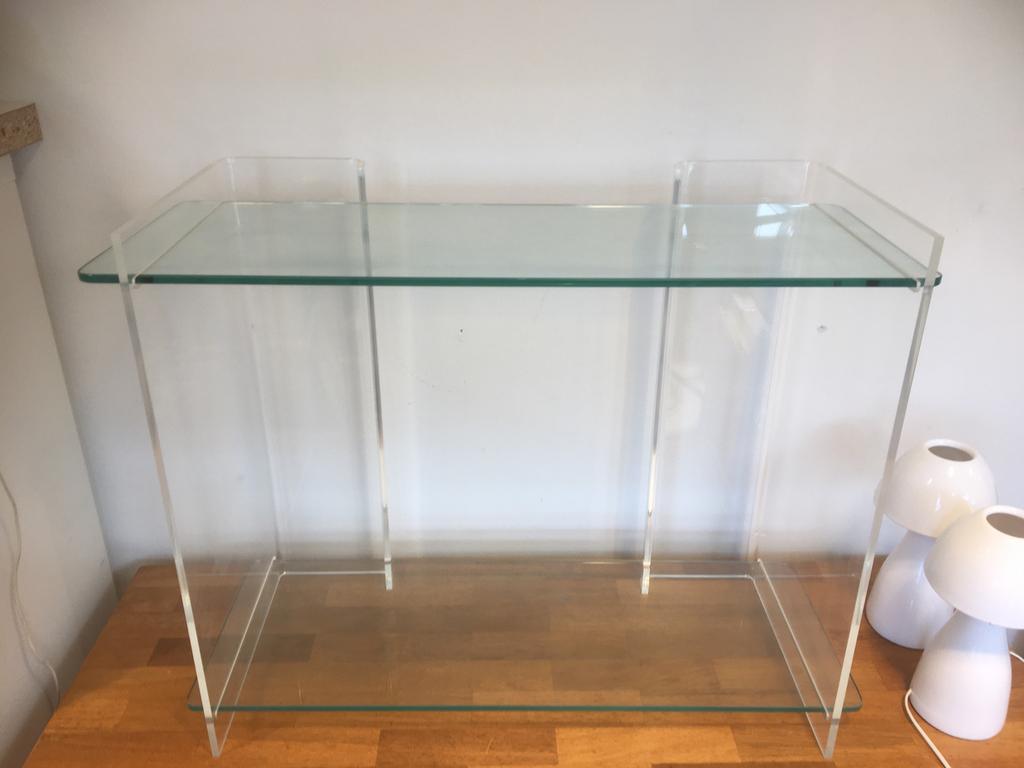 Design wandmeubel. Plexiglas en 2 glazen planken, Huis en Inrichting, Kasten | Wandmeubels, Ophalen of Verzenden, Zo goed als nieuw