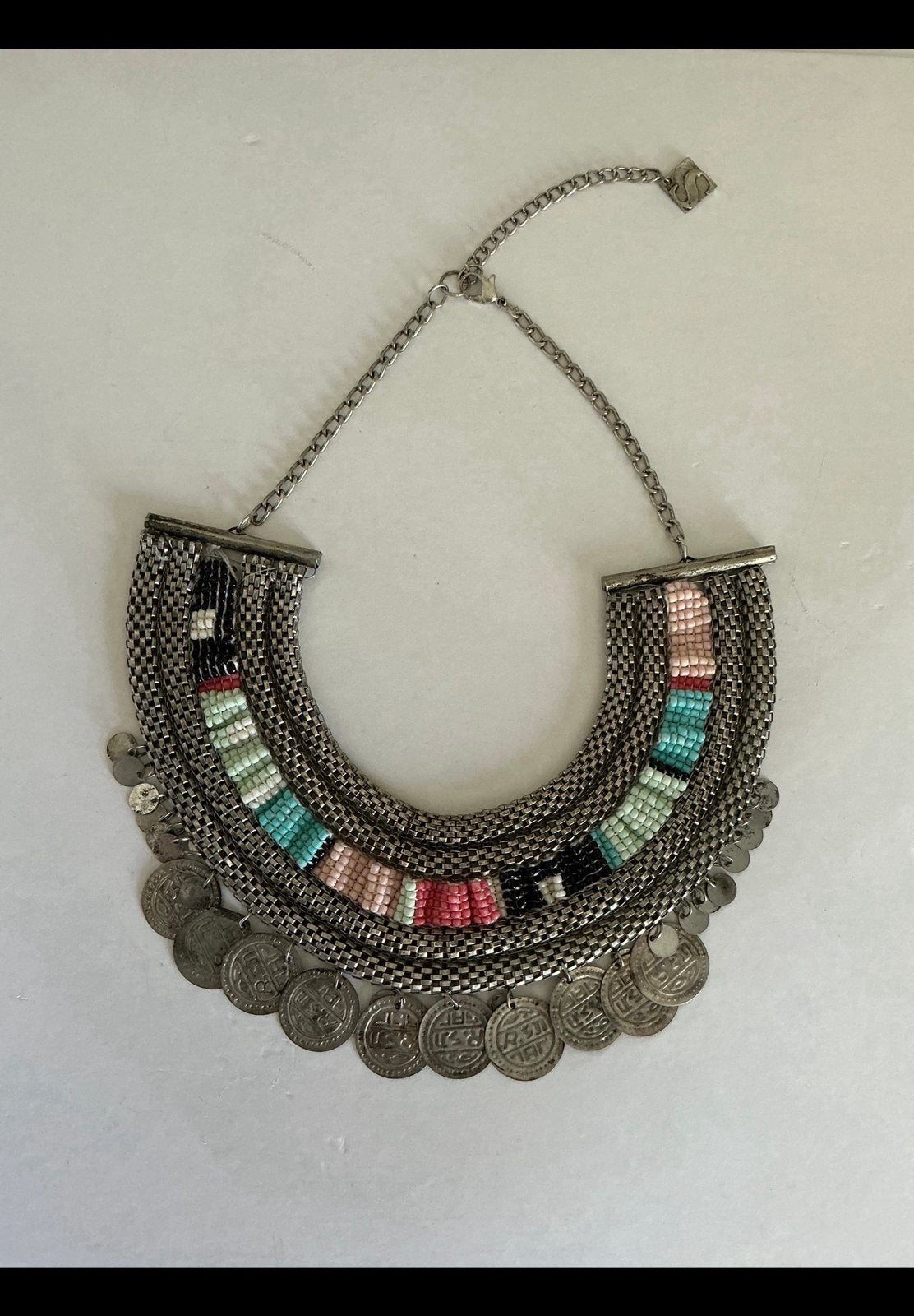 Mooie brede ketting uit India. Glaskralen & metalen schakels, Ophalen of Verzenden, Zo goed als nieuw, Zilver, Overige materialen