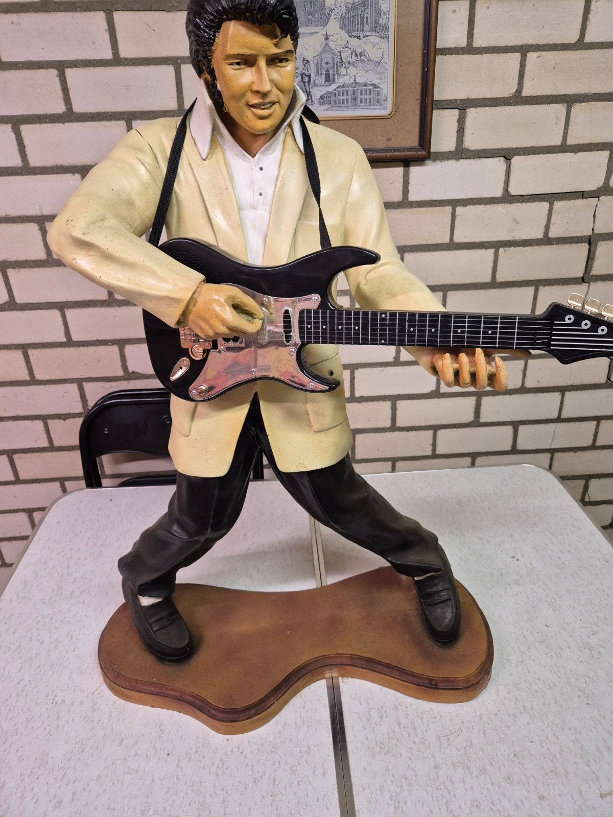 Mooi beeld van Elvis Presley met gitaar, Ophalen of Verzenden, Gebruikt