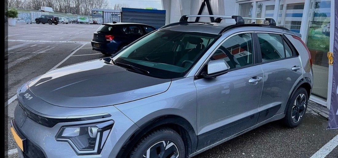 Thule dakdragers voor Kia Niro SUV (vanaf 2023), Auto diversen, Ophalen, Zo goed als nieuw