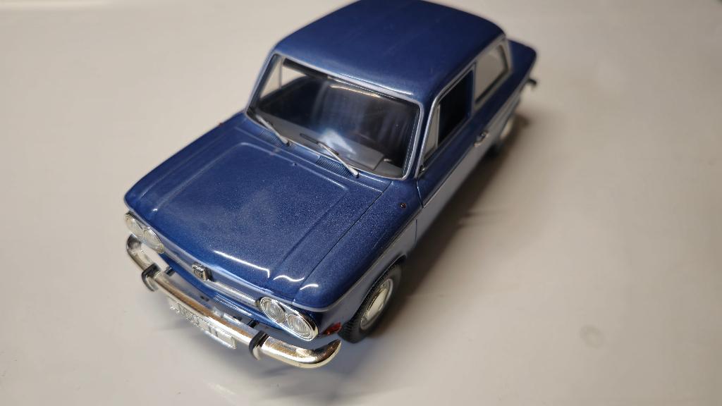 nsu tt mist spiegeltje en antenna  blauw  revell  1:18, Ophalen, Gebruikt, Auto, Revell