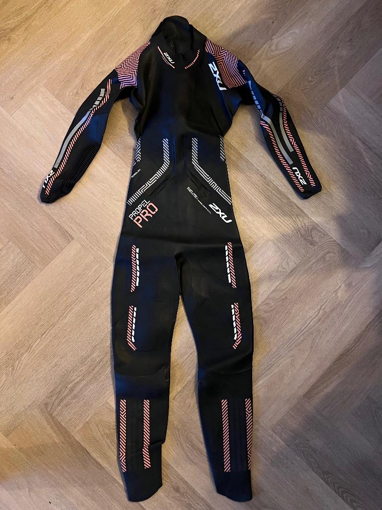 2XU Propel Pro Wetsuit Dames Maat S, Watersport en Boten, Watersportkleding, Ophalen of Verzenden, Gebruikt, Dame, Wetsuit