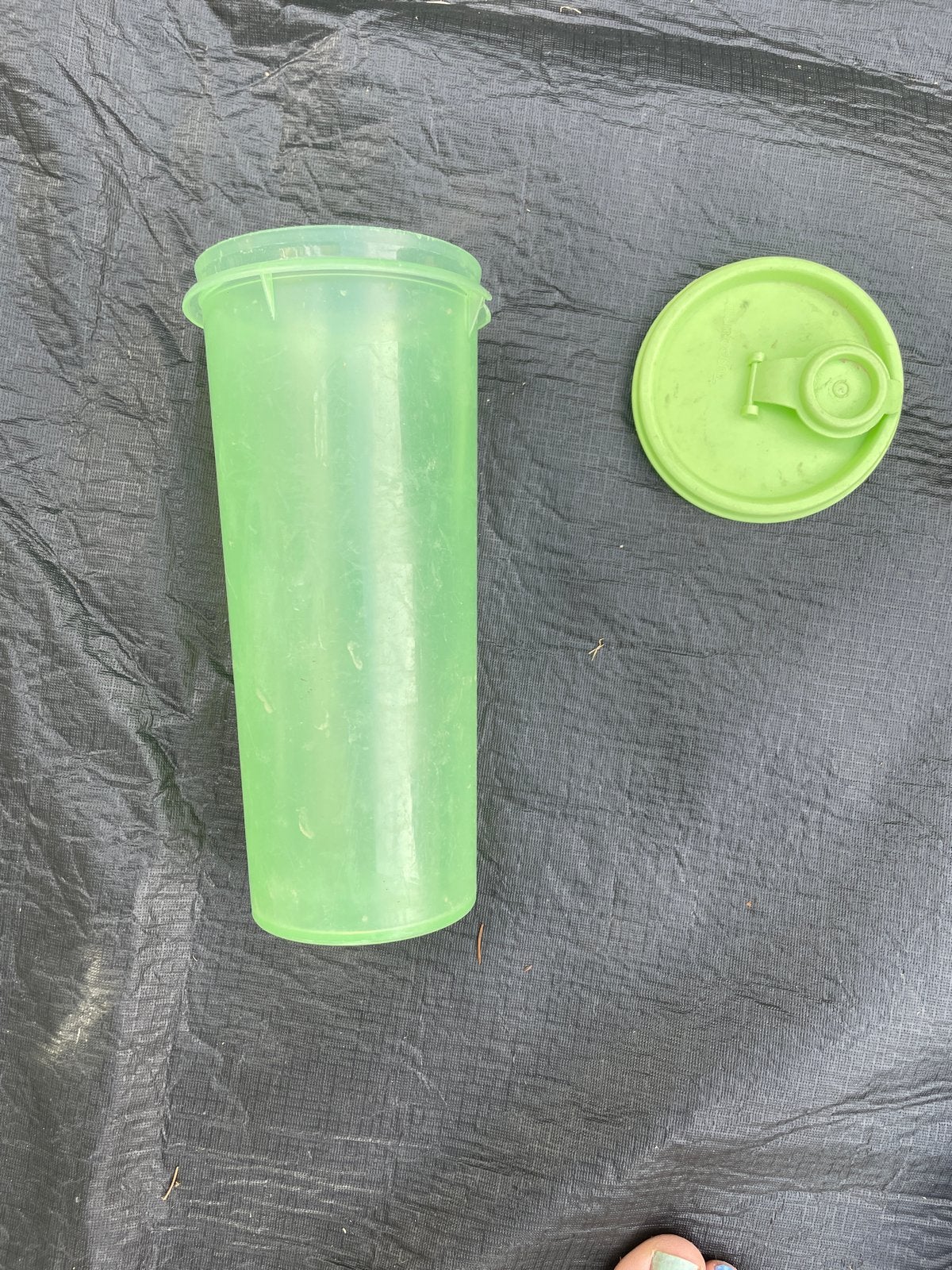 Tupperware Groen - Handig en Duurzaam, Gebruikt, Ophalen of Verzenden, Met deksel, Shaker