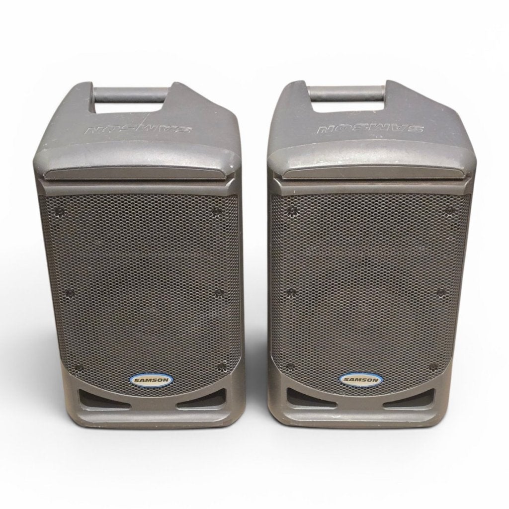 DISC Samson Expedition XP308i Portable PA System, Samson, Gebruikt, Support@samson.com, 278-B Duffy Avenue
Hicksville, NY 11801
USA