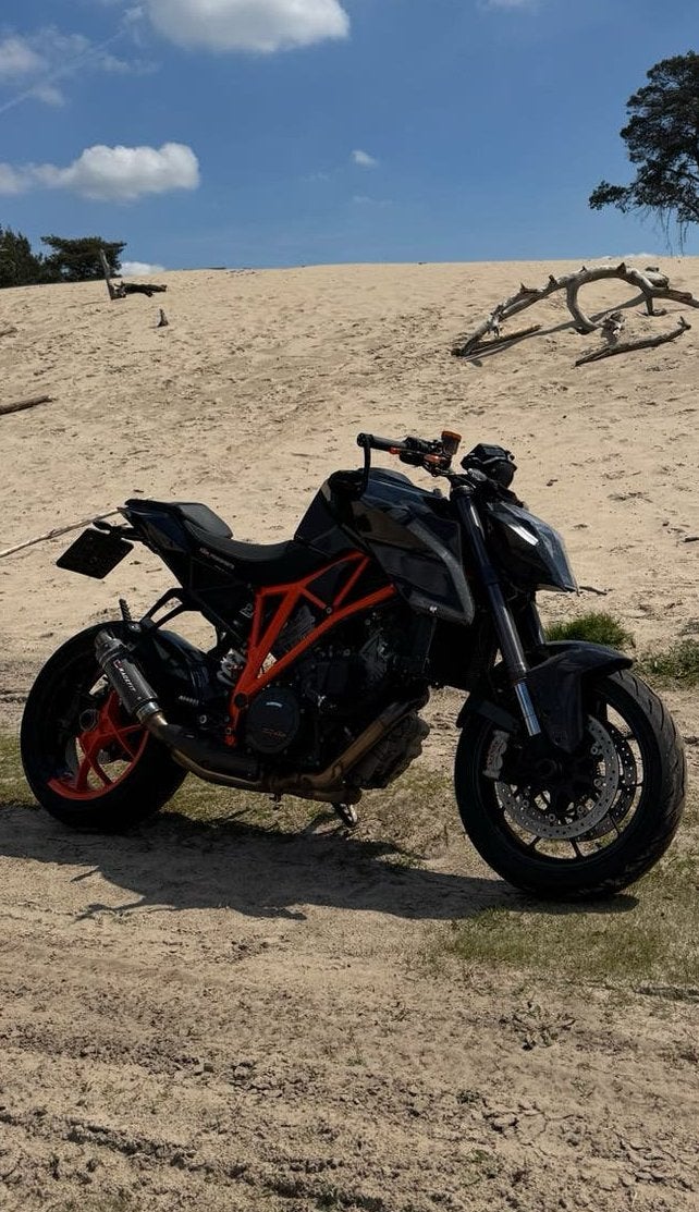 Ktm 1290 Superduke carbon zwart., 2 cilinders, Motorrijbewijs A, Particulier, Meer dan 35 kW